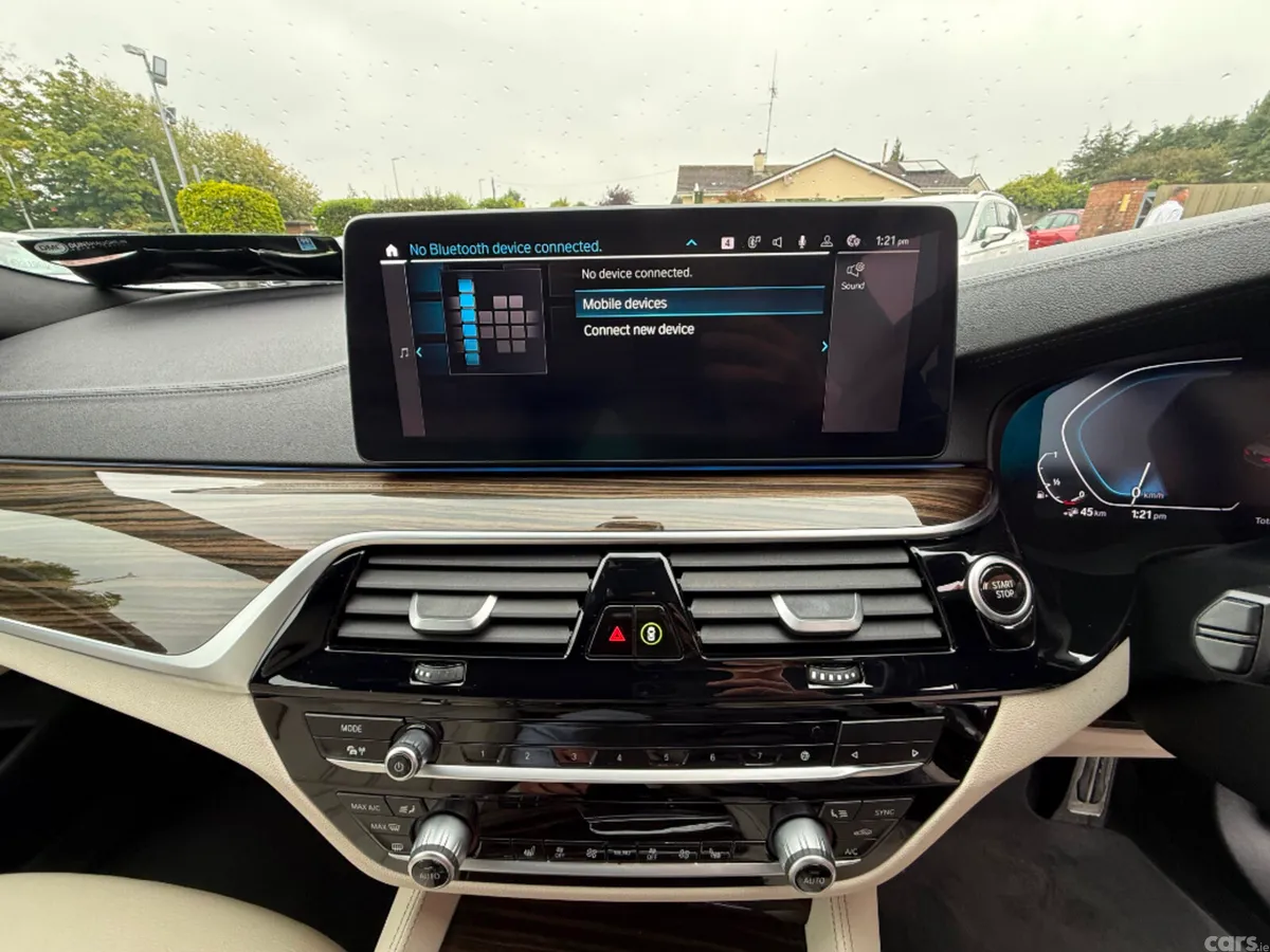 BMW 5-Series Saloon, Petrol Plug-in Hybrid, 2022, Grey