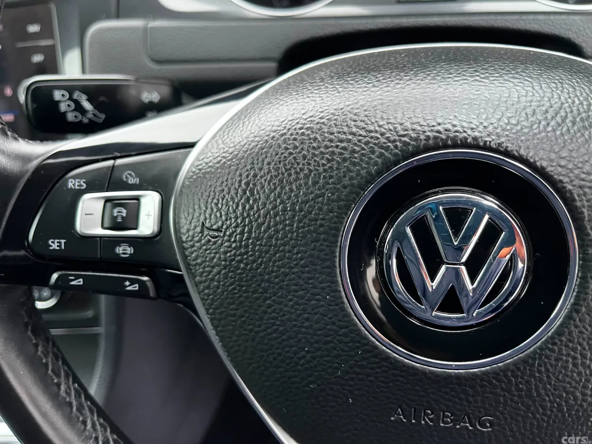 Volkswagen Golf Hatchback, Diesel, 2019, Grey