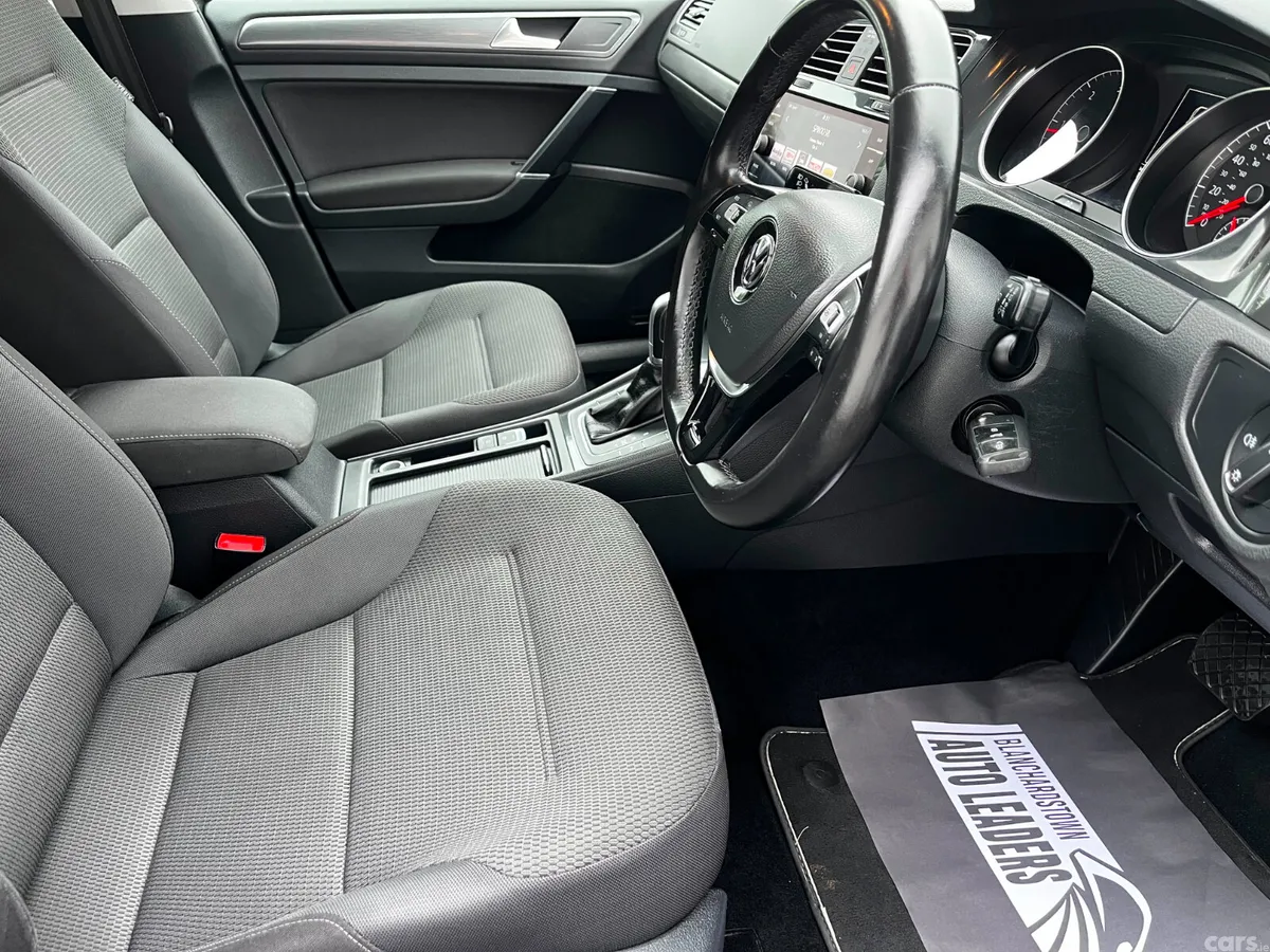 Volkswagen Golf Hatchback, Diesel, 2019, Grey