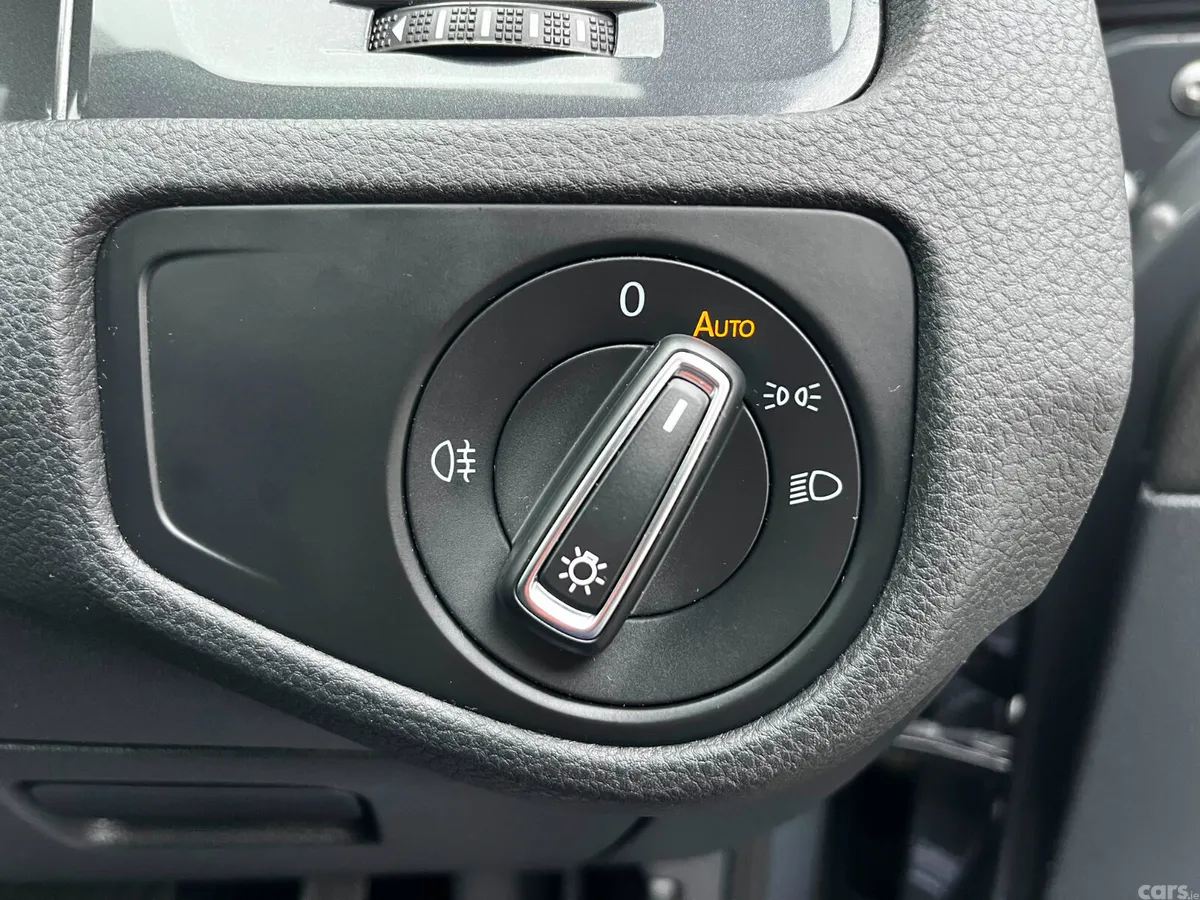 Volkswagen Golf Hatchback, Diesel, 2019, Grey