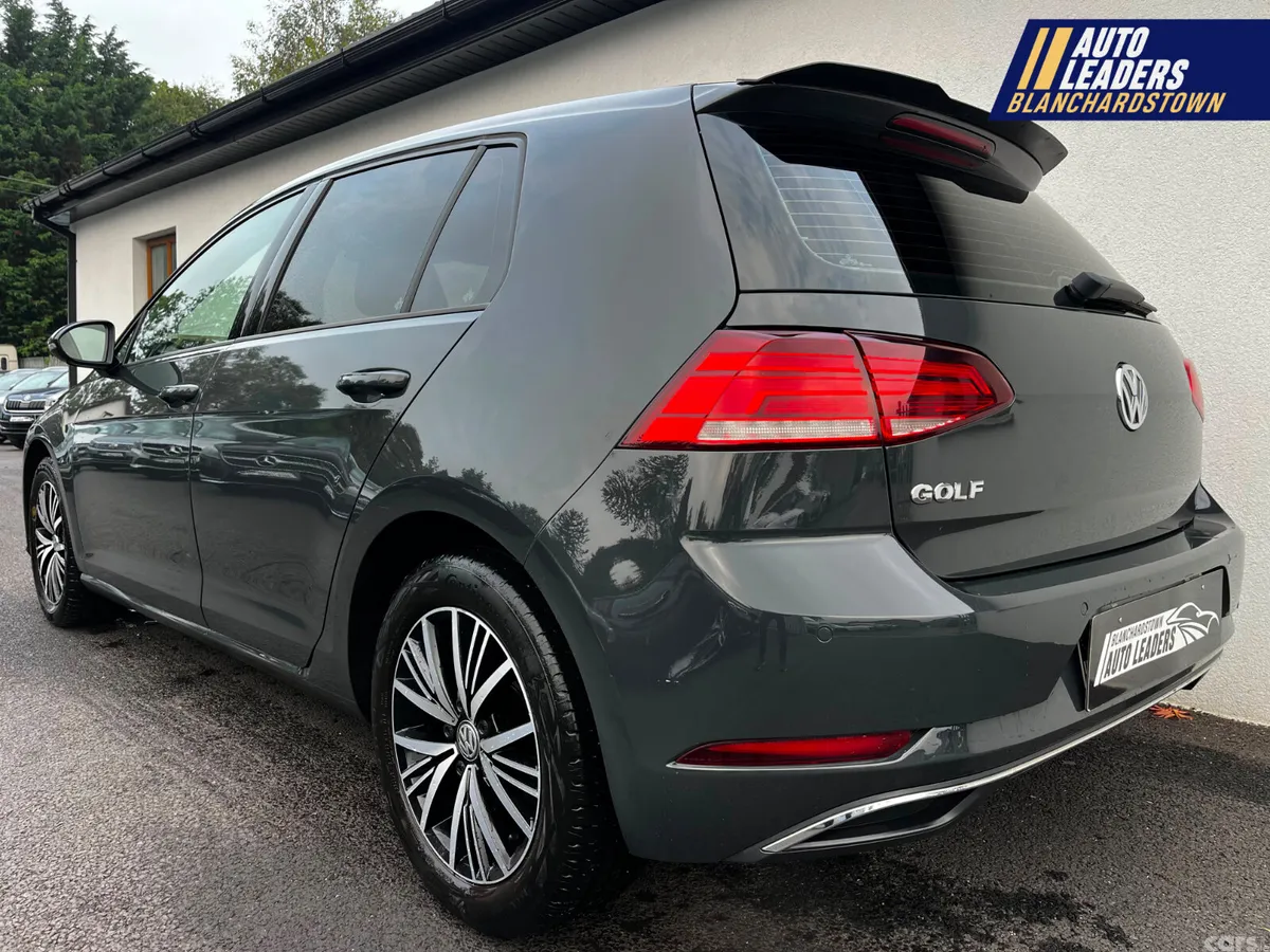 Volkswagen Golf Hatchback, Diesel, 2019, Grey