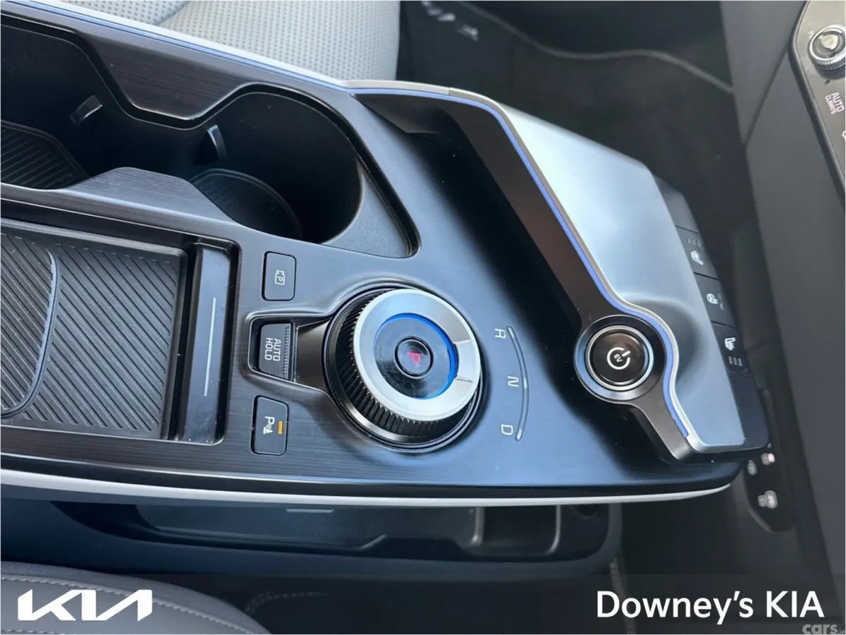 Kia EV6 SUV, Electric, 2025, Black