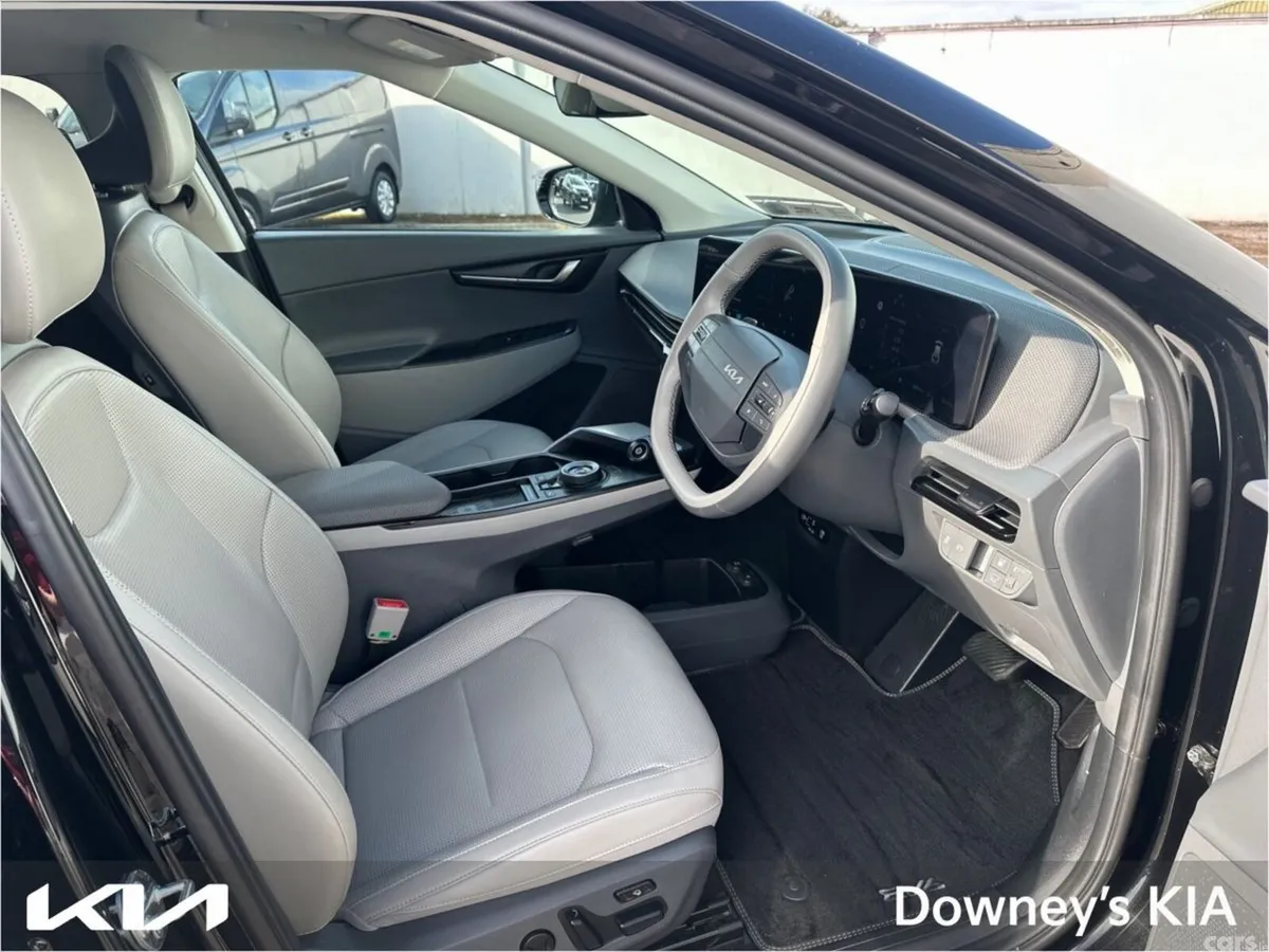 Kia EV6 SUV, Electric, 2025, Black