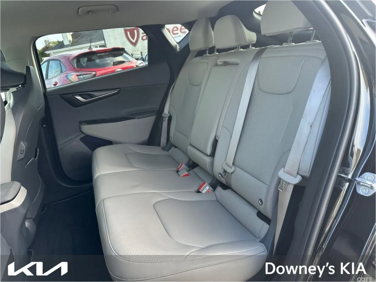 Kia EV6 SUV, Electric, 2025, Black
