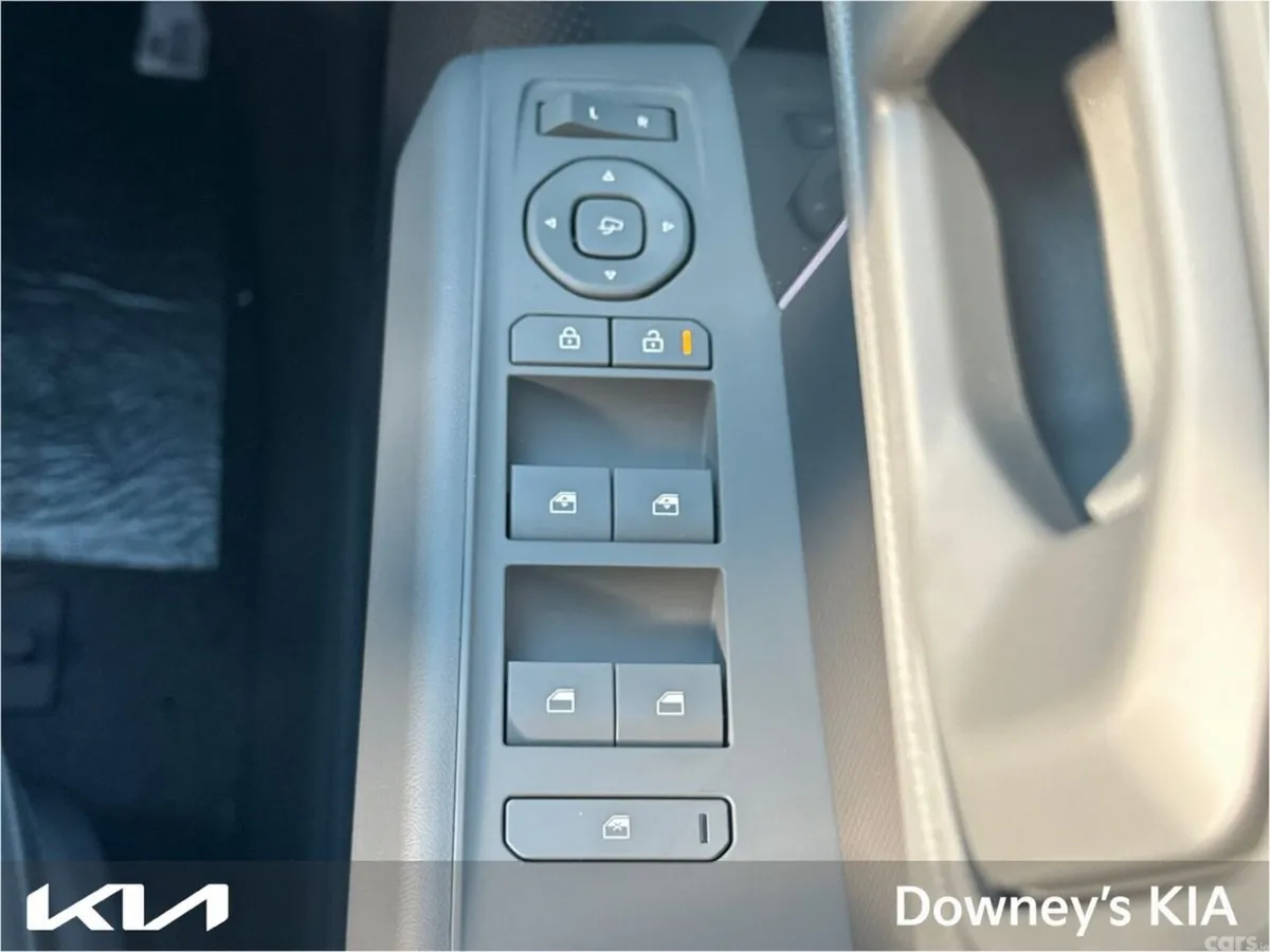Kia EV3 Hatchback, Electric, 2026, White