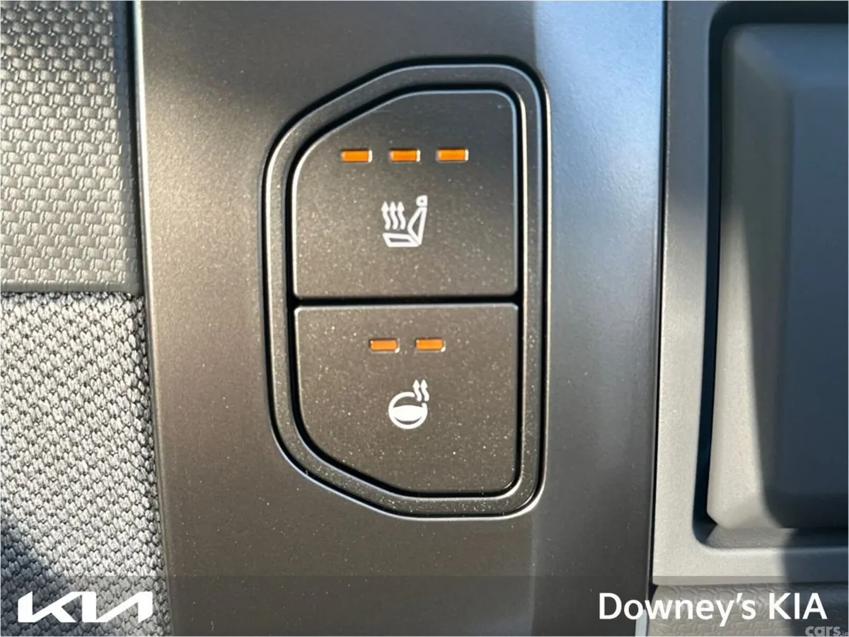 Kia EV3 Hatchback, Electric, 2026, White