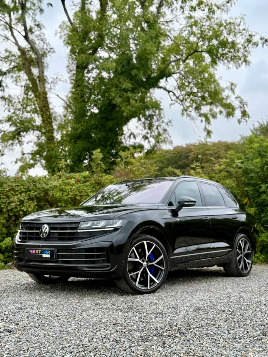 Volkswagen Touareg SUV, Petrol Plug-in Hybrid, 2024, Black