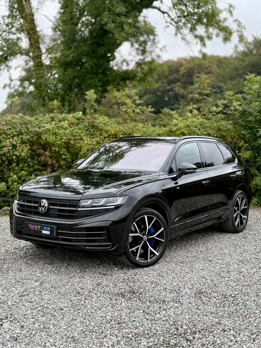 Volkswagen Touareg SUV, Petrol Plug-in Hybrid, 2024, Black