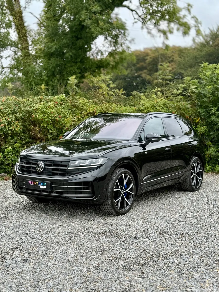 Volkswagen Touareg SUV, Petrol Plug-in Hybrid, 2024, Black
