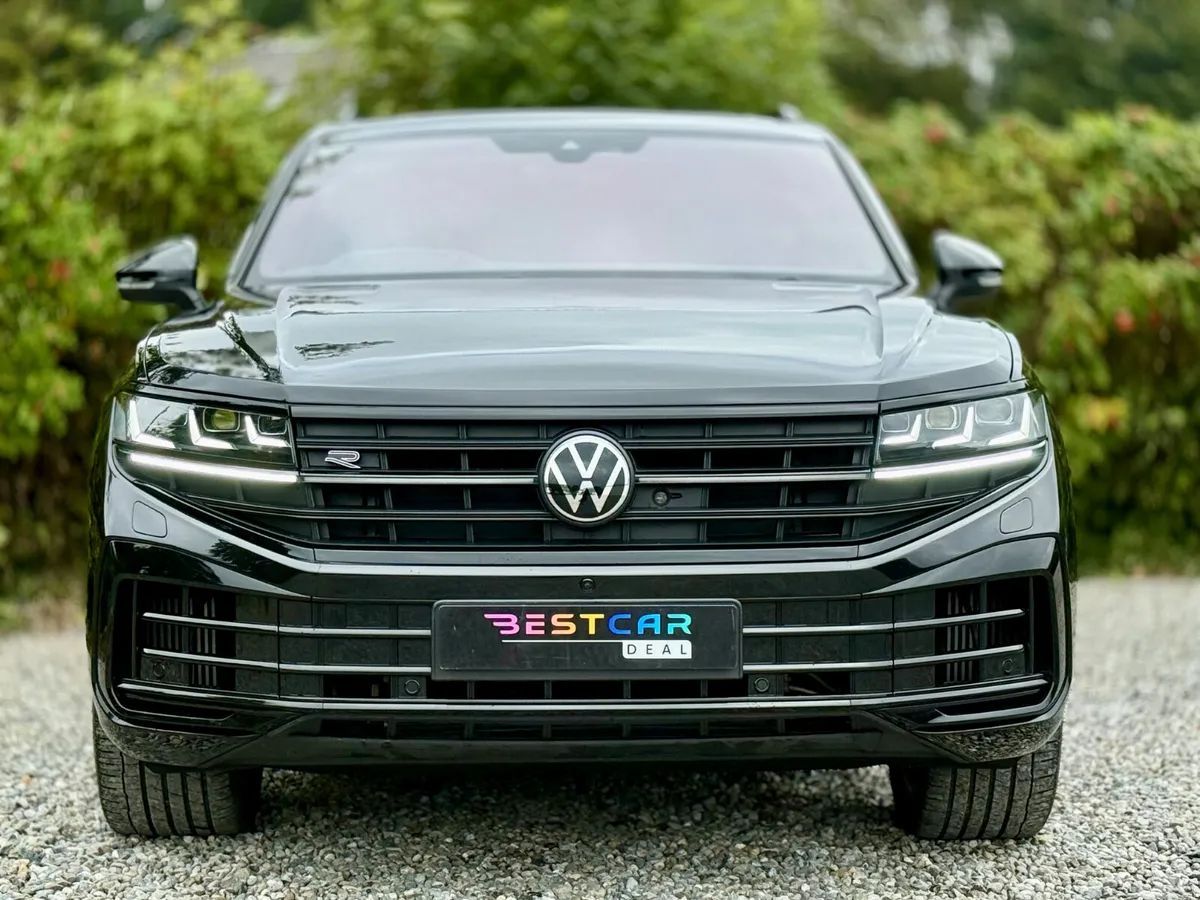 Volkswagen Touareg SUV, Petrol Plug-in Hybrid, 2024, Black