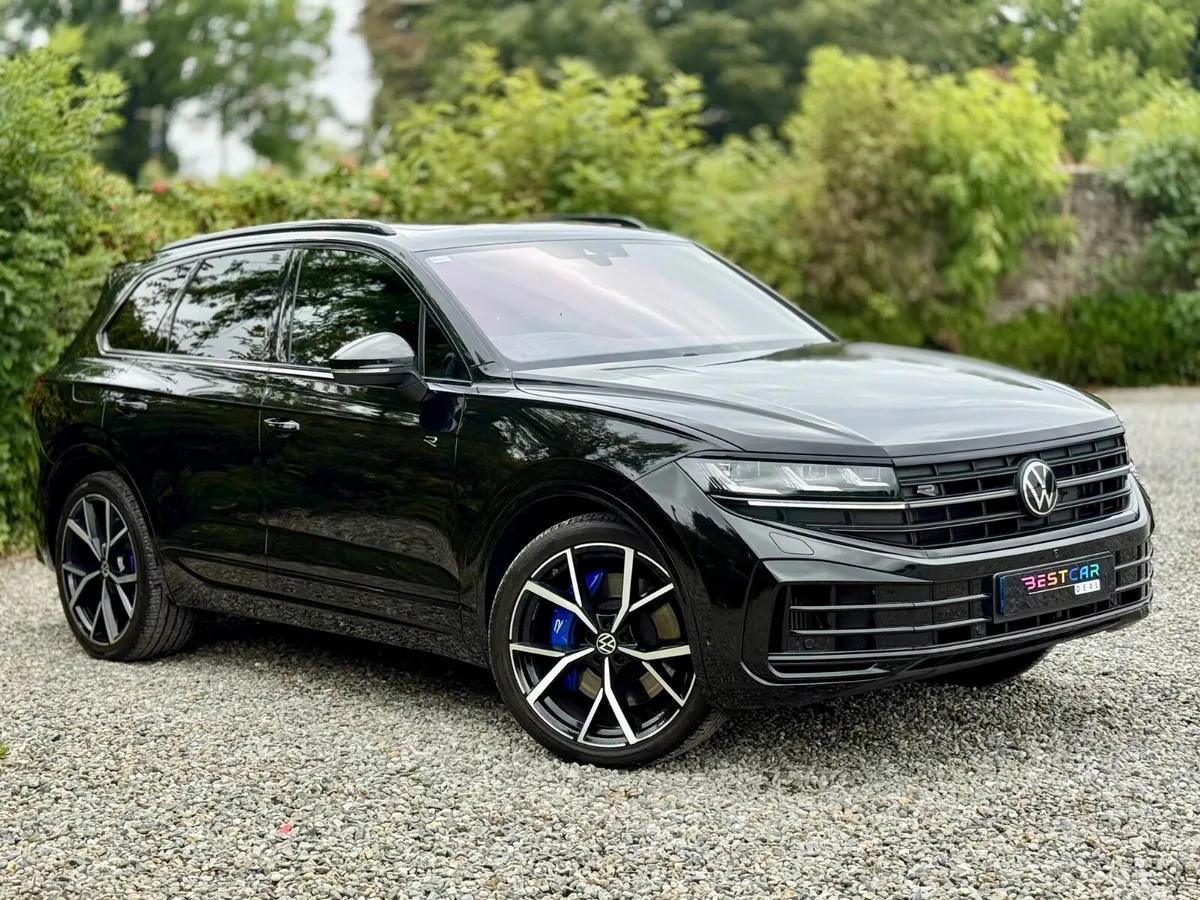 Volkswagen Touareg SUV, Petrol Plug-in Hybrid, 2024, Black