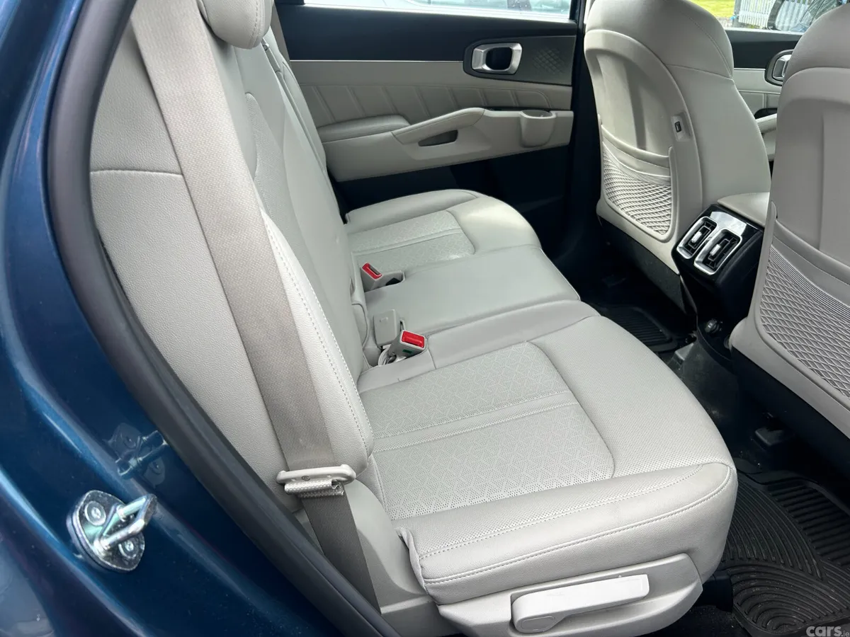 Kia Sorento SUV, Diesel, 2023, Blue
