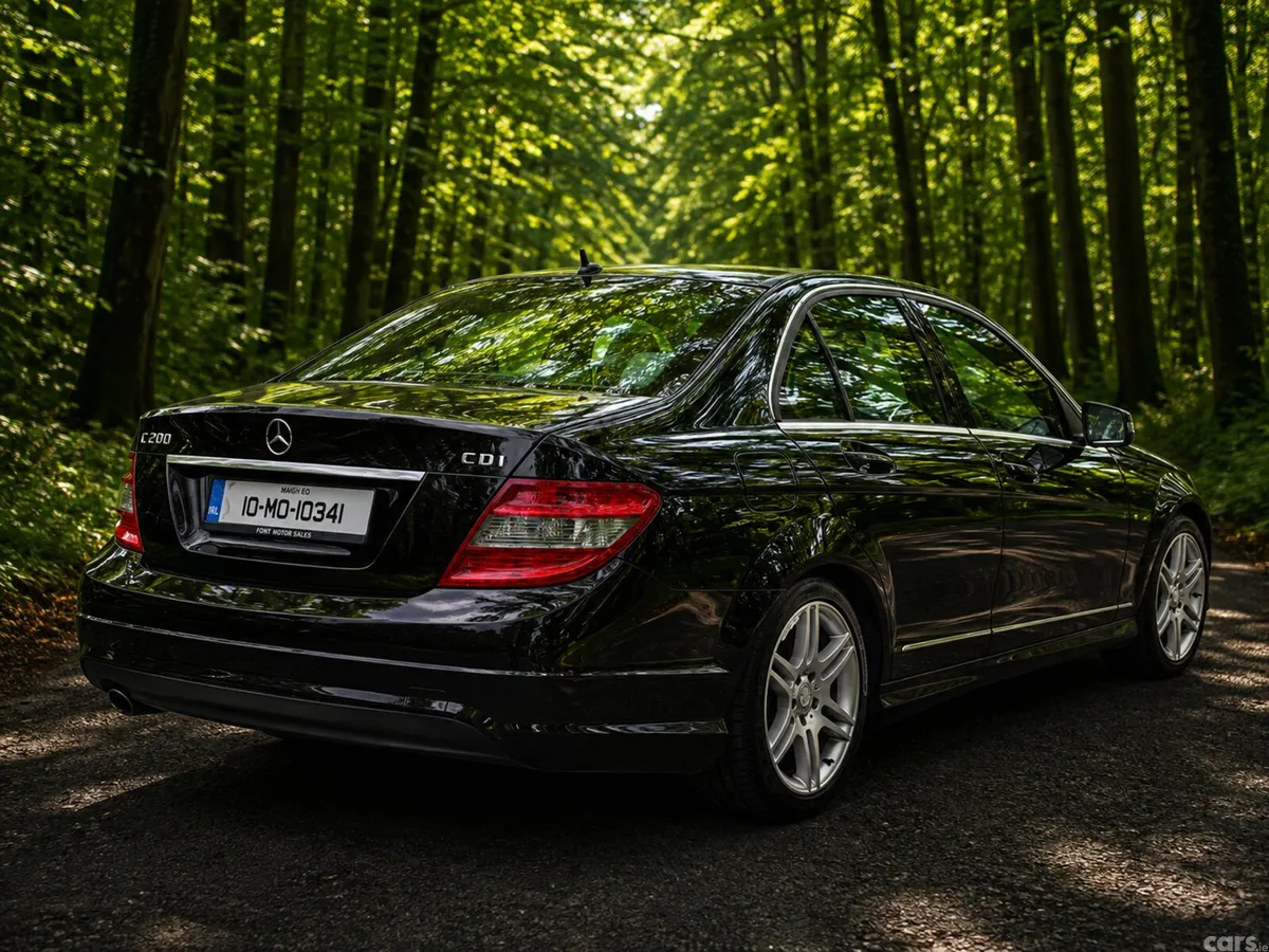 Mercedes-Benz C-Class Saloon, Diesel, 2010, Black