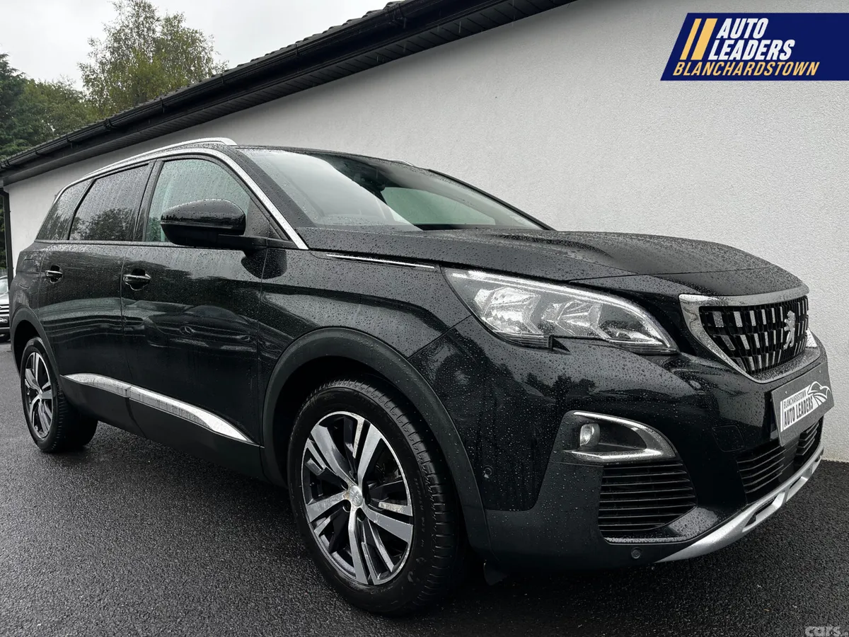Peugeot 5008 SUV, Petrol, 2020, Black