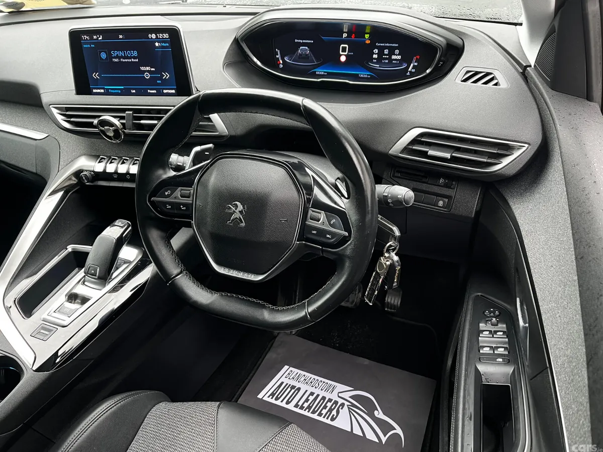 Peugeot 5008 SUV, Petrol, 2020, Black