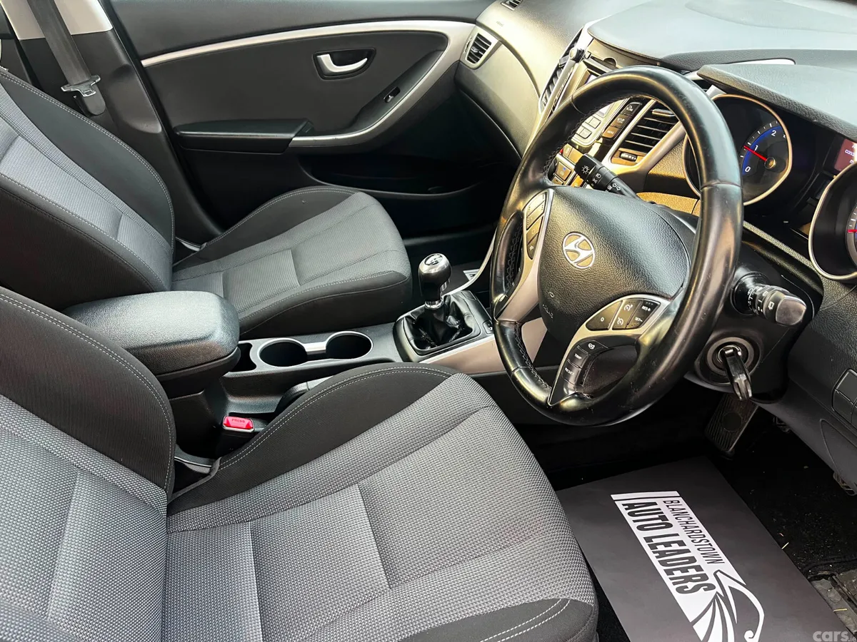 Hyundai i30 Hatchback, Diesel, 2015, Black