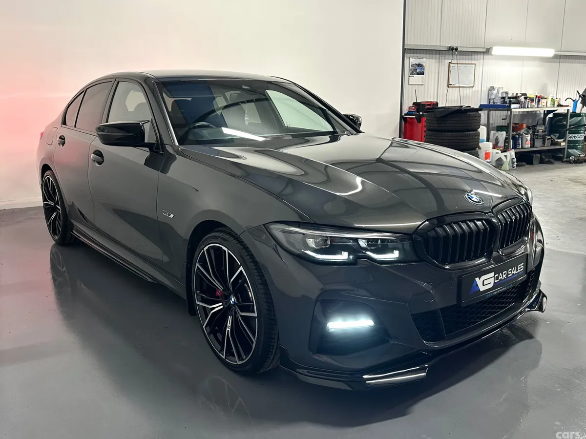 BMW 3-Series Saloon, Petrol Hybrid, 2022, Grey