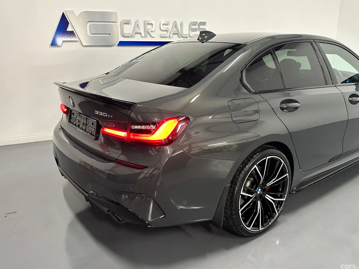 BMW 3-Series Saloon, Petrol Hybrid, 2022, Grey