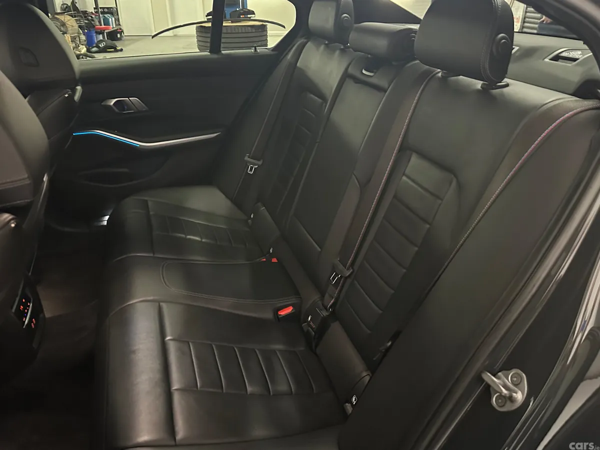 BMW 3-Series Saloon, Petrol Hybrid, 2022, Grey