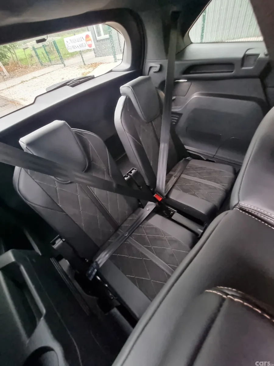 Peugeot 5008 MPV, Diesel, 2018, White