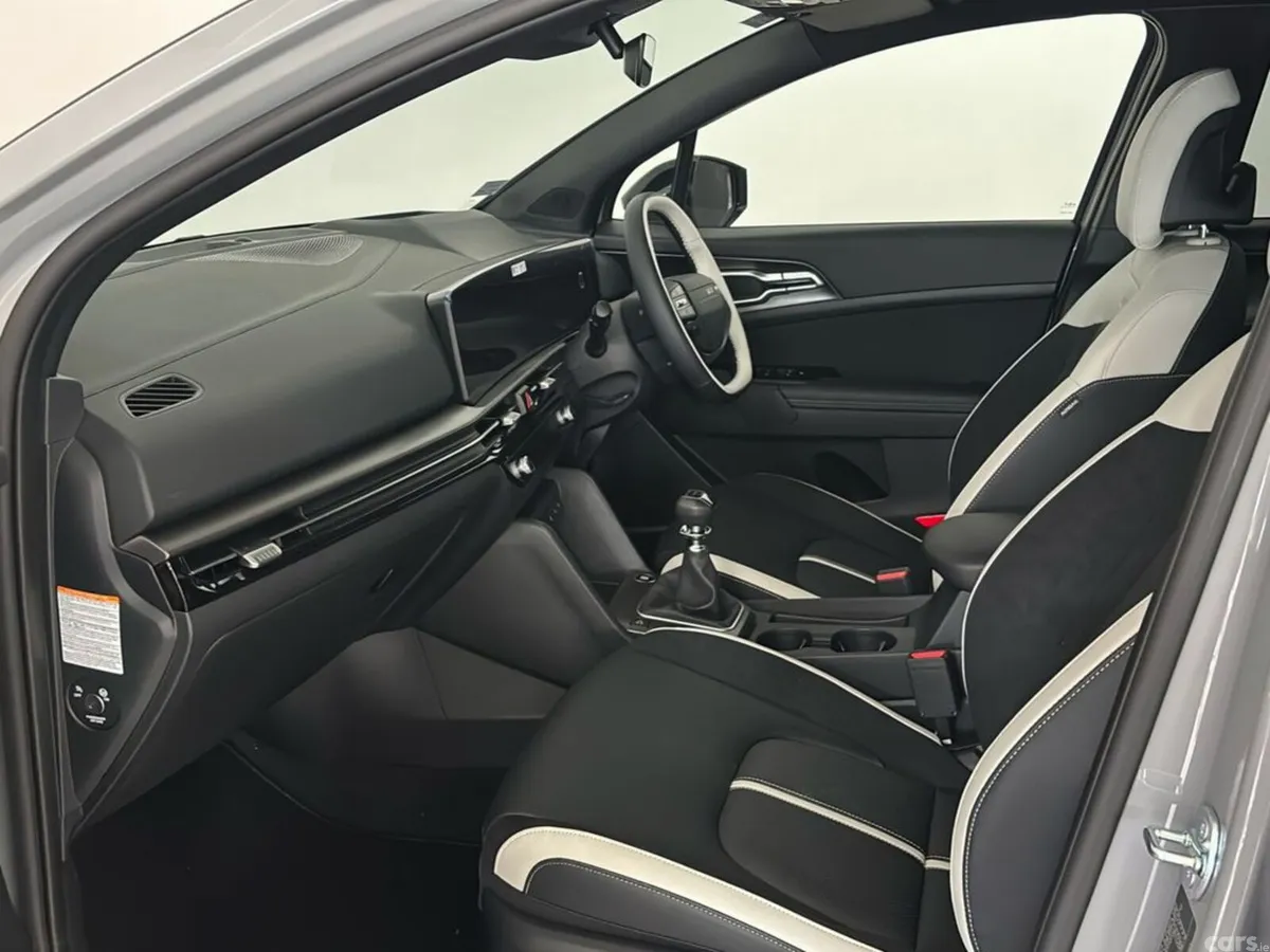 Kia Sportage MPV, Diesel Hybrid, 2026, Grey