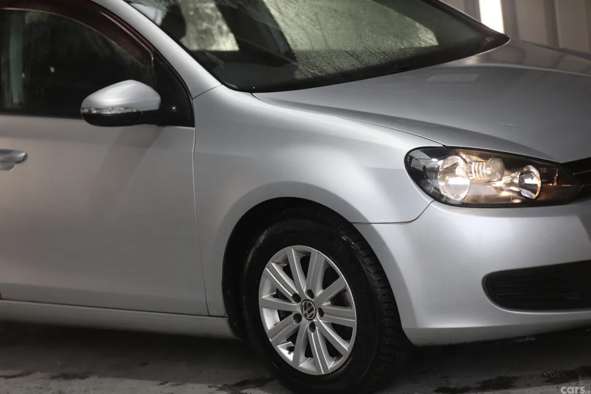 Volkswagen Golf Hatchback, Petrol, 2012, Silver