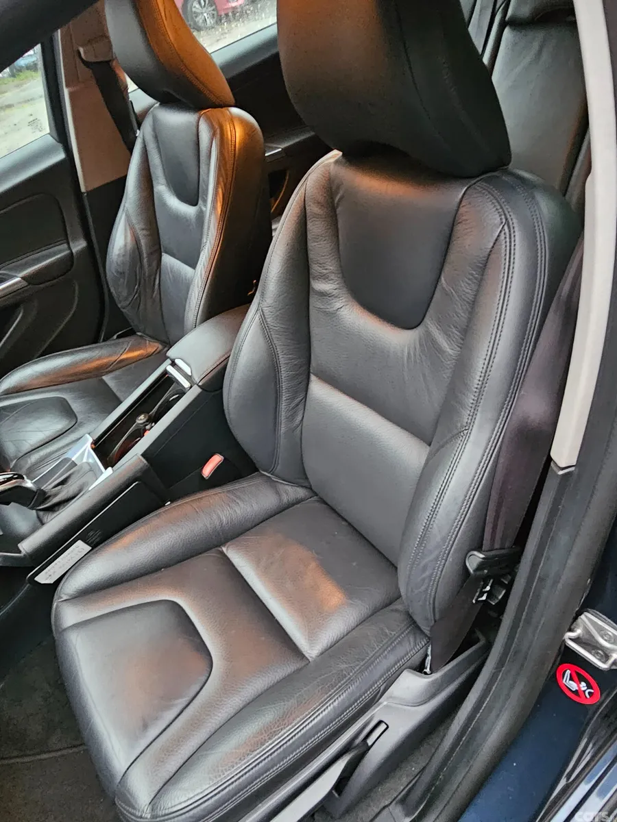 Volvo V60 Estate, Diesel, 2013, Blue