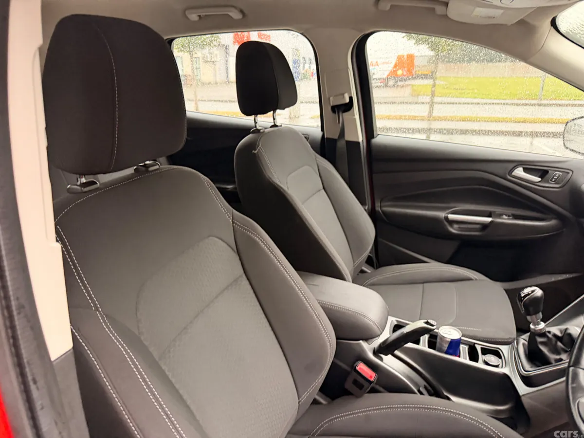 Ford Kuga SUV, Diesel, 2017, Red