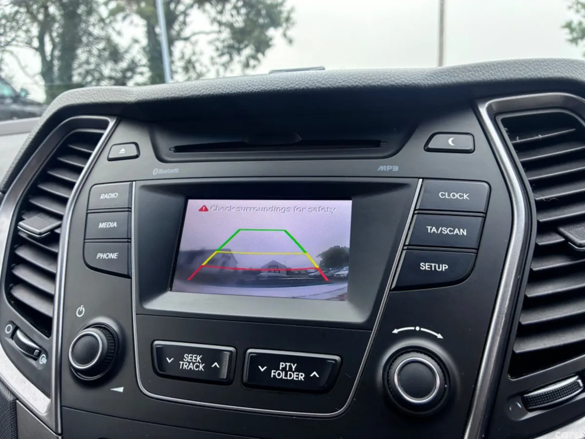 Hyundai Santa Fe SUV, Diesel, 2015, Silver