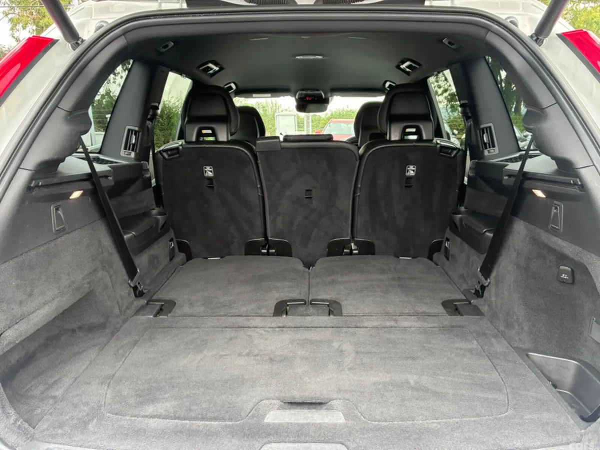 Volvo XC90 SUV, Petrol Plug-in Hybrid, 2020, White