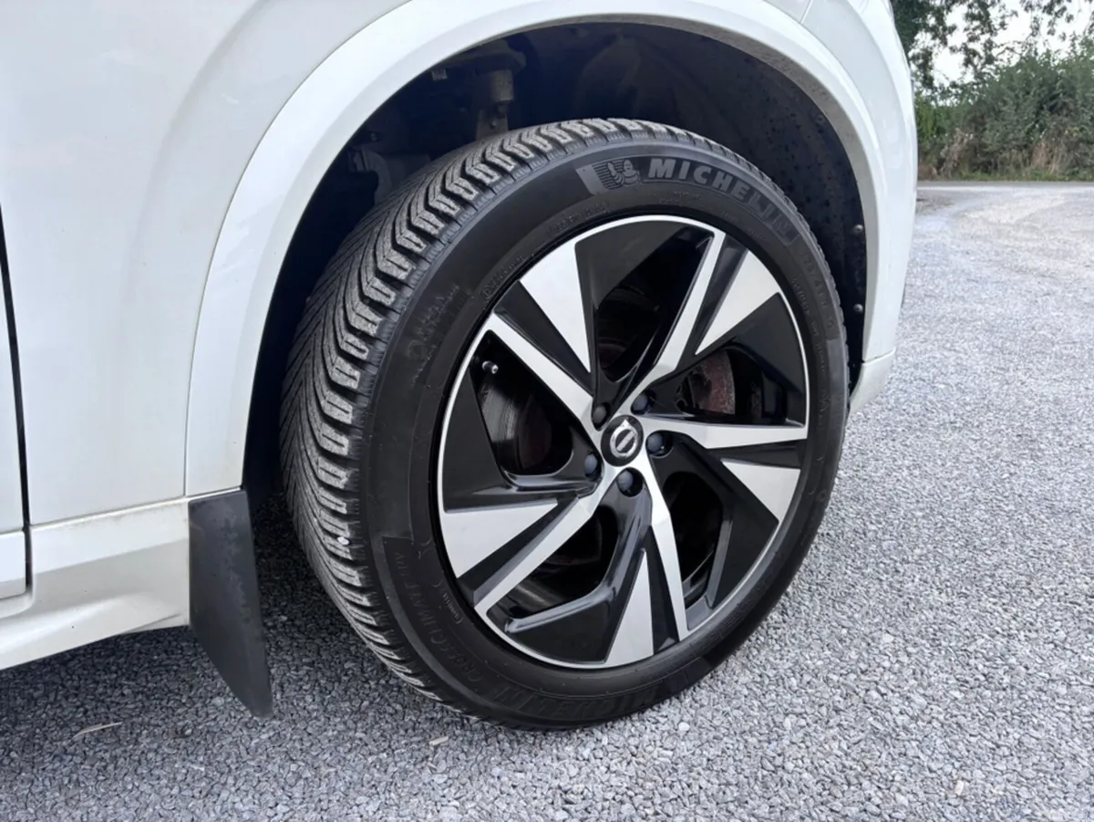 Volvo XC90 SUV, Petrol Plug-in Hybrid, 2020, White