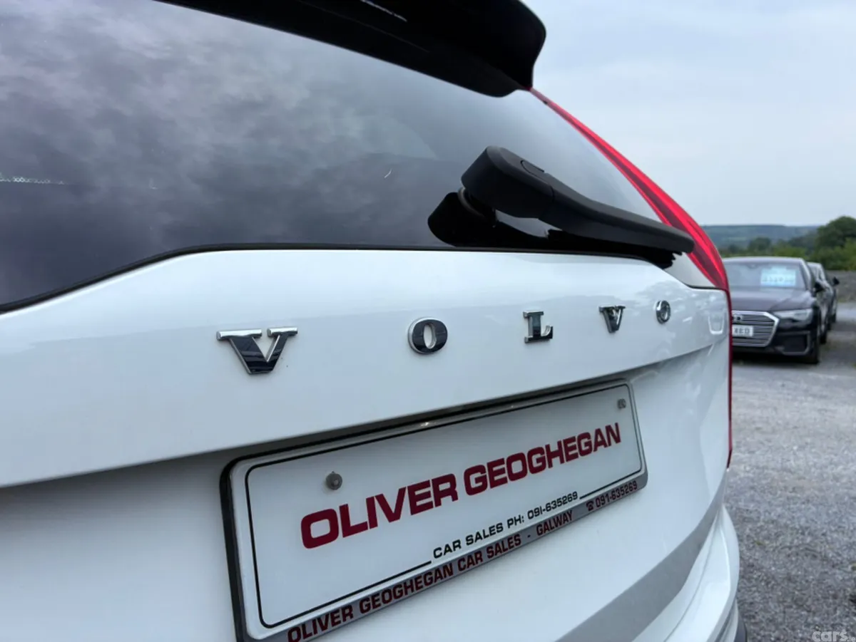 Volvo XC90 SUV, Petrol Plug-in Hybrid, 2020, White