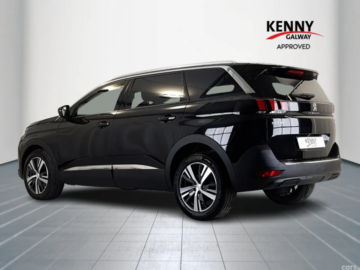 Peugeot 5008 MPV, Diesel, 2024, Black