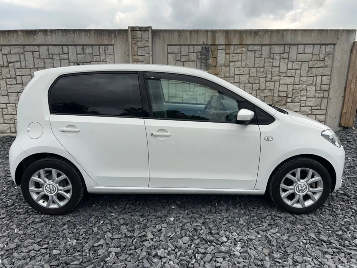 Volkswagen up! Hatchback, Petrol, 2015, White