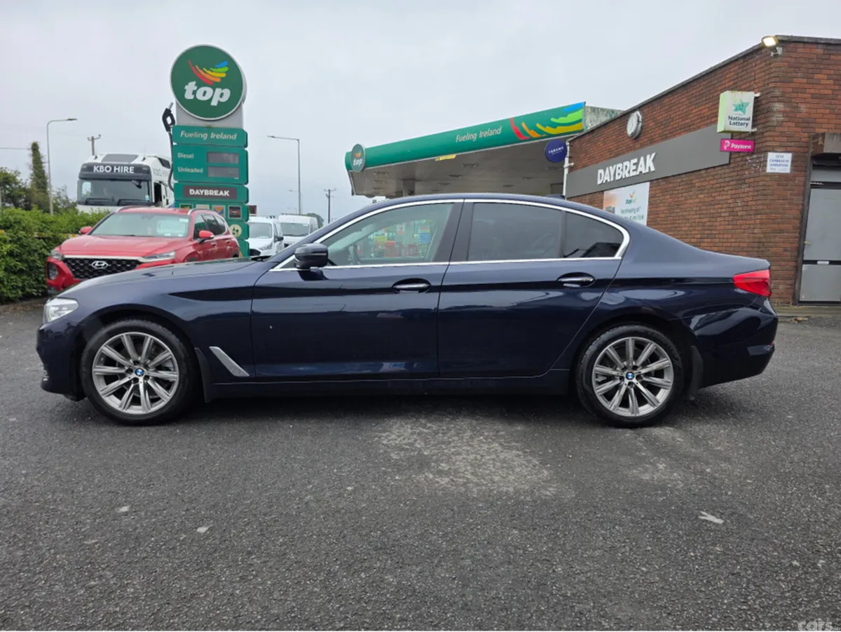 BMW 5-Series Saloon, Diesel, 2017, Blue