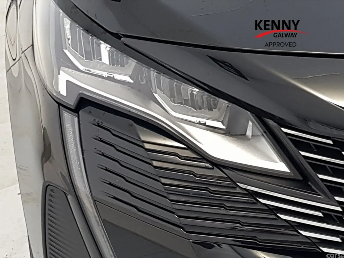 Peugeot 5008 MPV, Diesel, 2024, Black