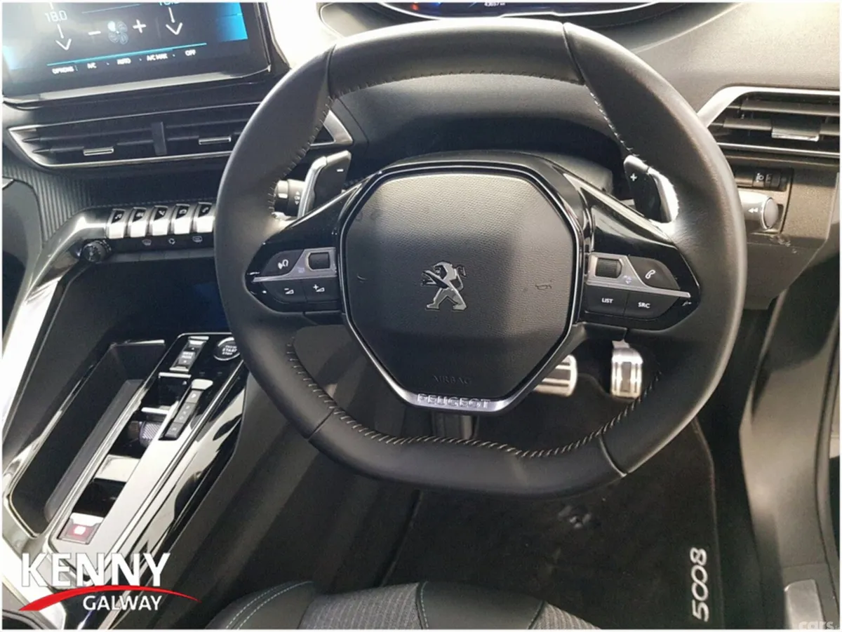 Peugeot 5008 MPV, Diesel, 2024, Black