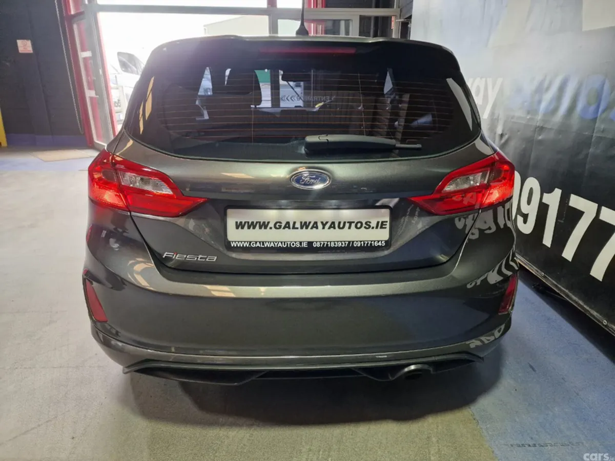 Ford Fiesta Hatchback, Petrol, 2018, Grey