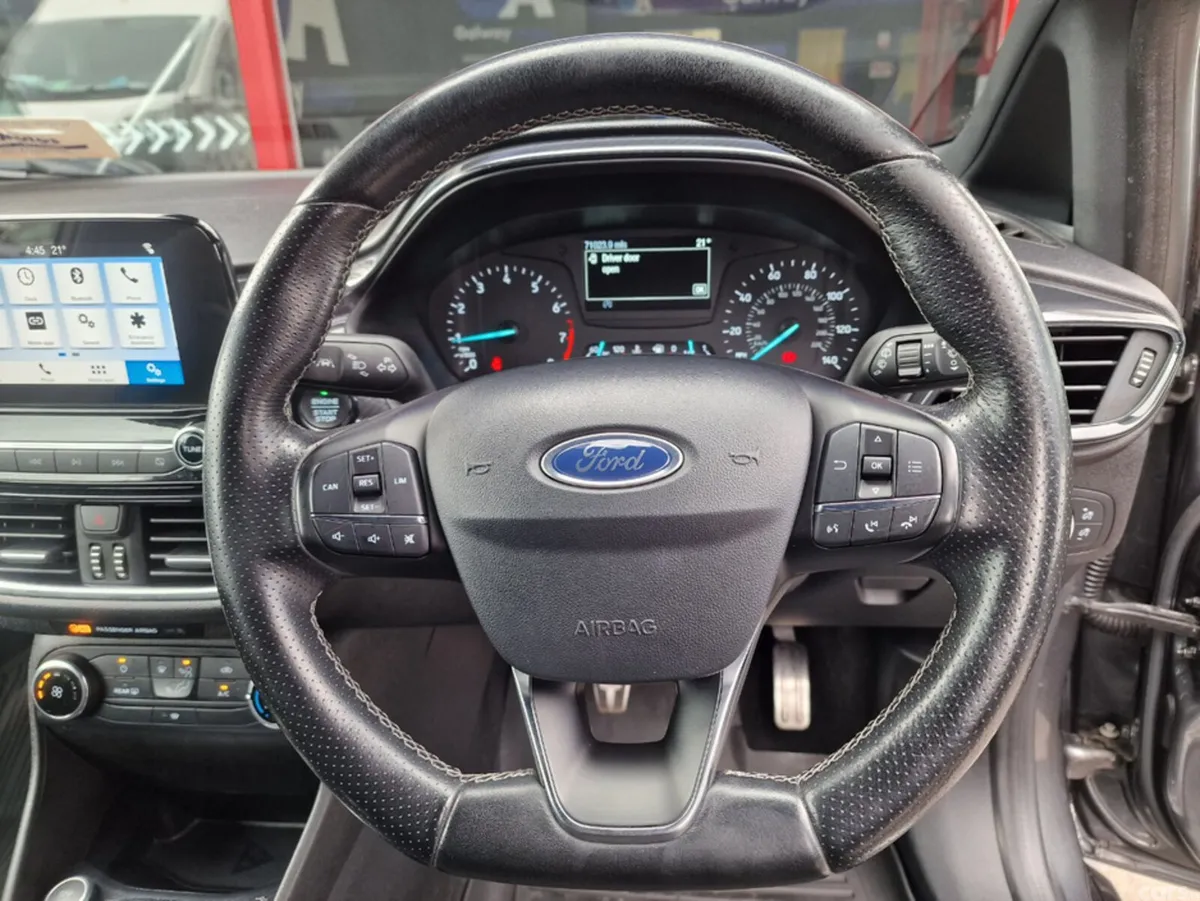 Ford Fiesta Hatchback, Petrol, 2018, Grey