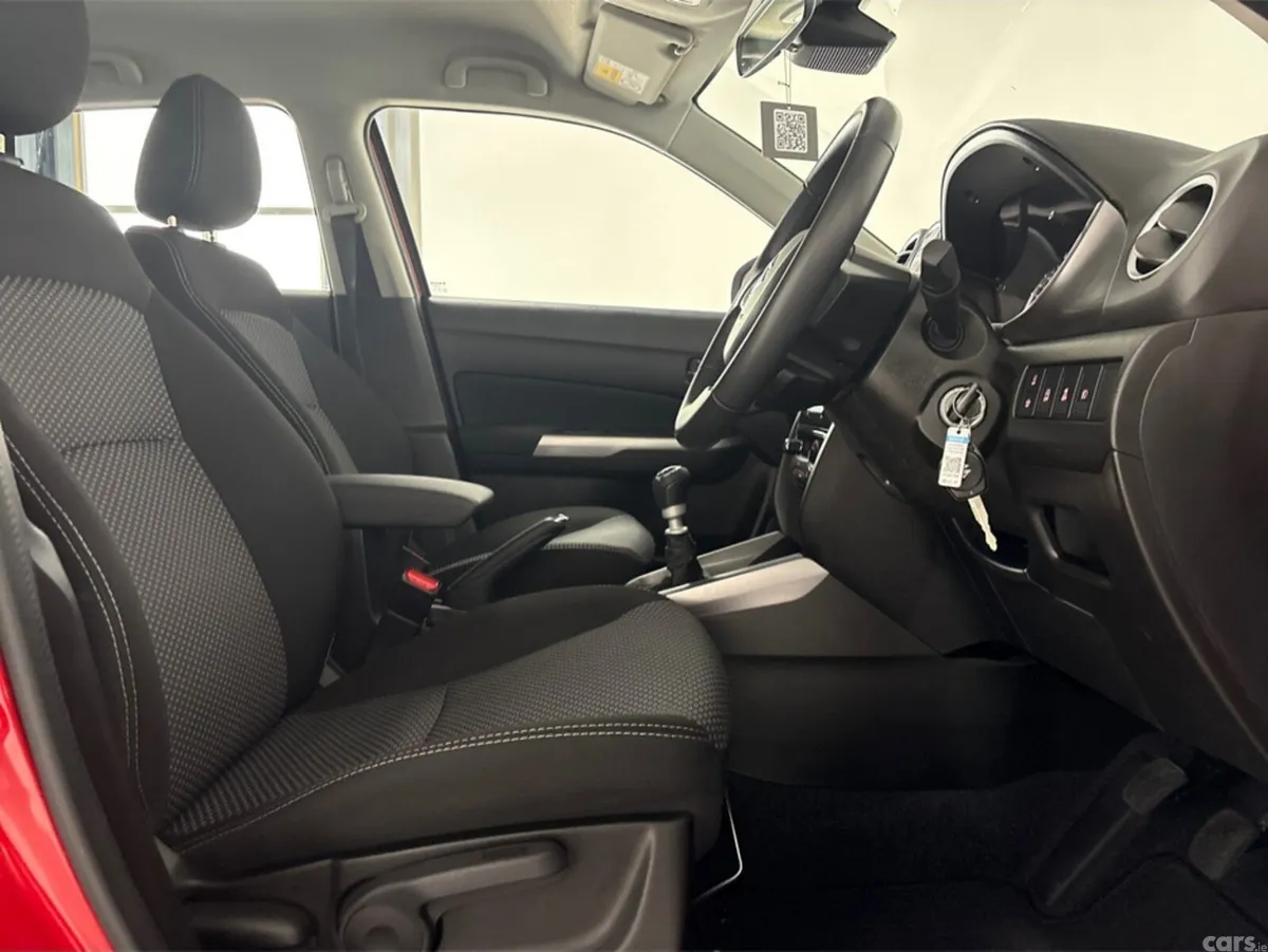 Suzuki Vitara SUV, Petrol, 2023, Red
