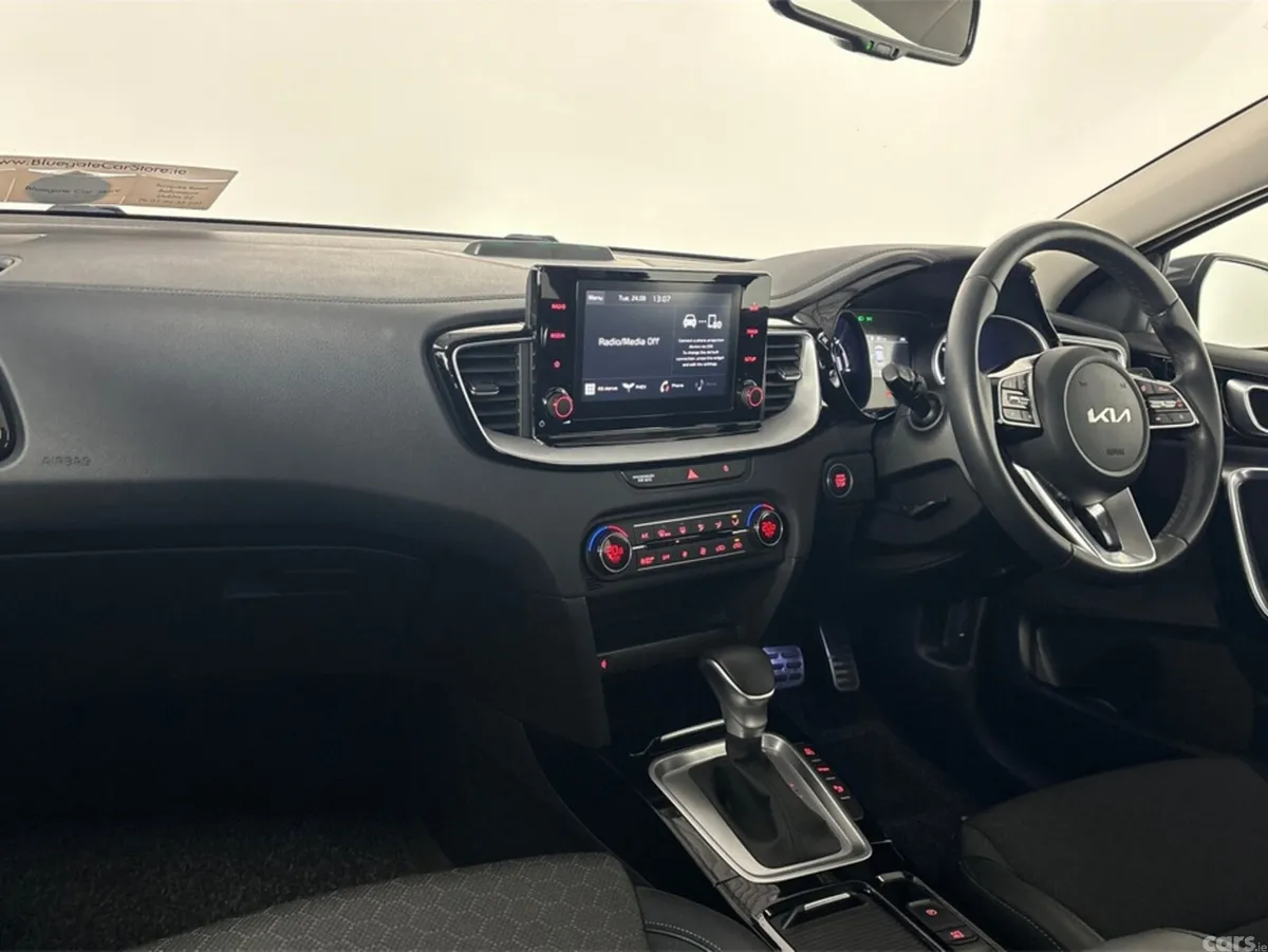 Kia XCeed Hatchback, Petrol Hybrid, 2022, Grey