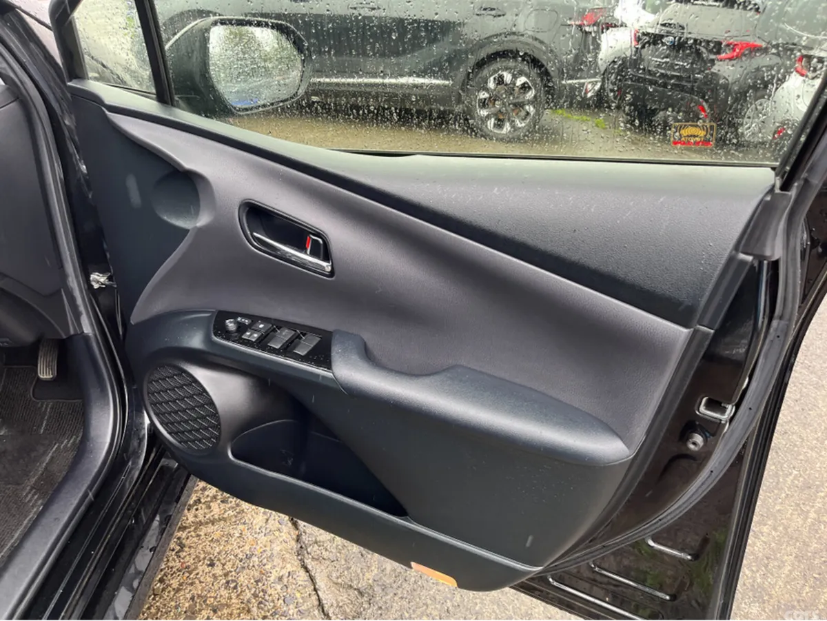 Toyota Prius Saloon, Petrol Hybrid, 2021, Black
