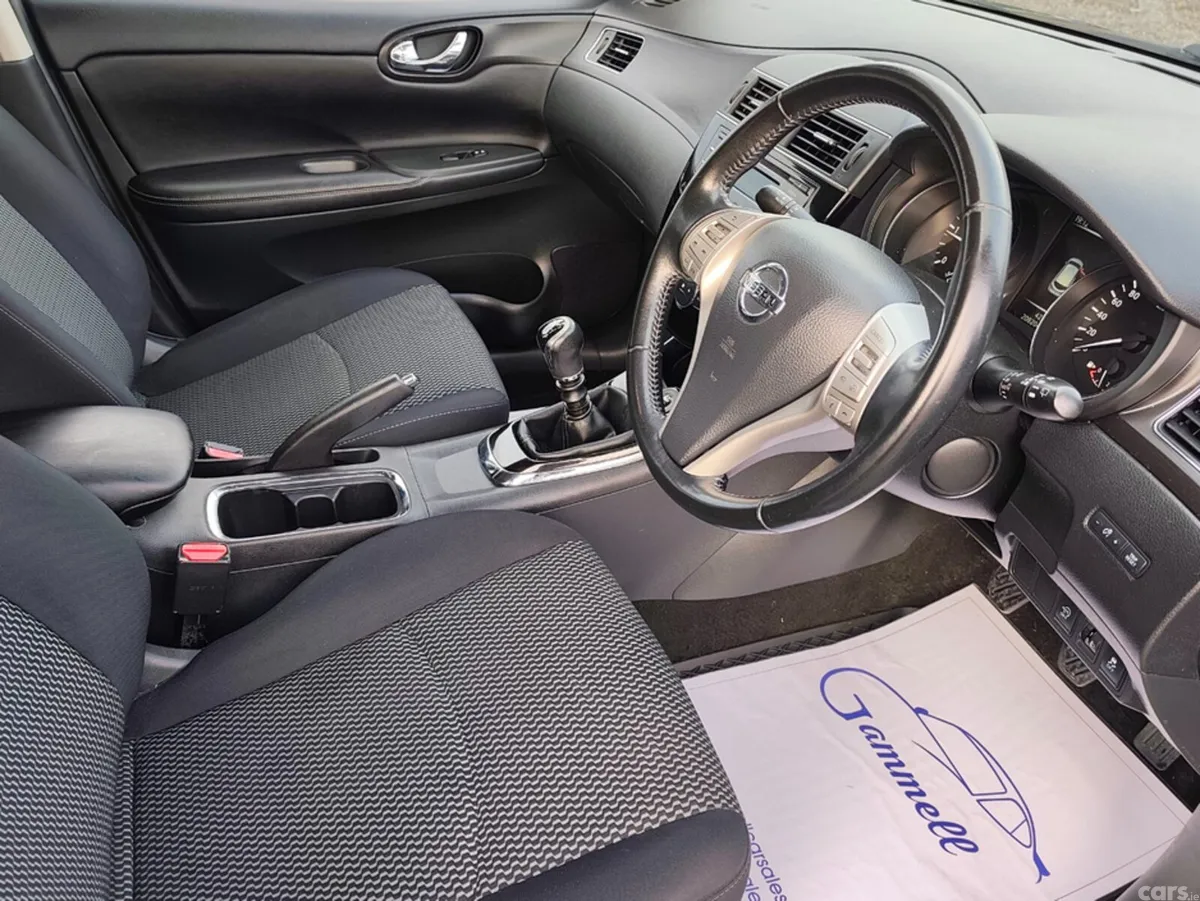 Nissan Pulsar Hatchback, Diesel, 2016, Black