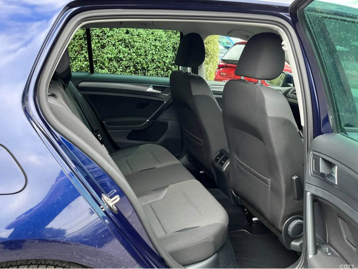 Volkswagen Golf Hatchback, Petrol, 2018, Blue