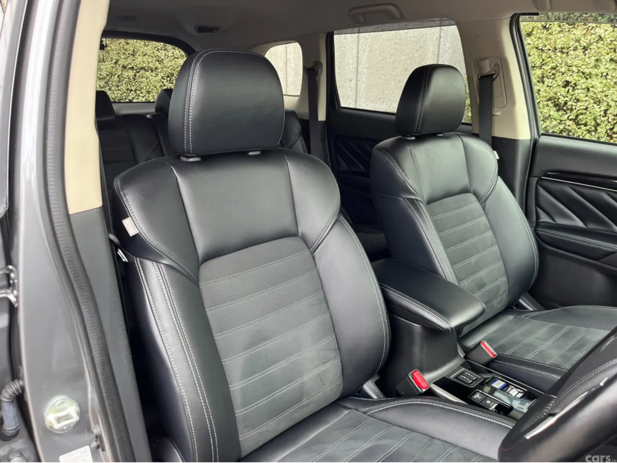 Mitsubishi Outlander SUV, Petrol Plug-in Hybrid, 2021, Grey