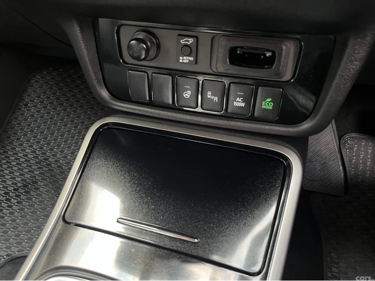 Mitsubishi Outlander SUV, Petrol Plug-in Hybrid, 2021, Grey