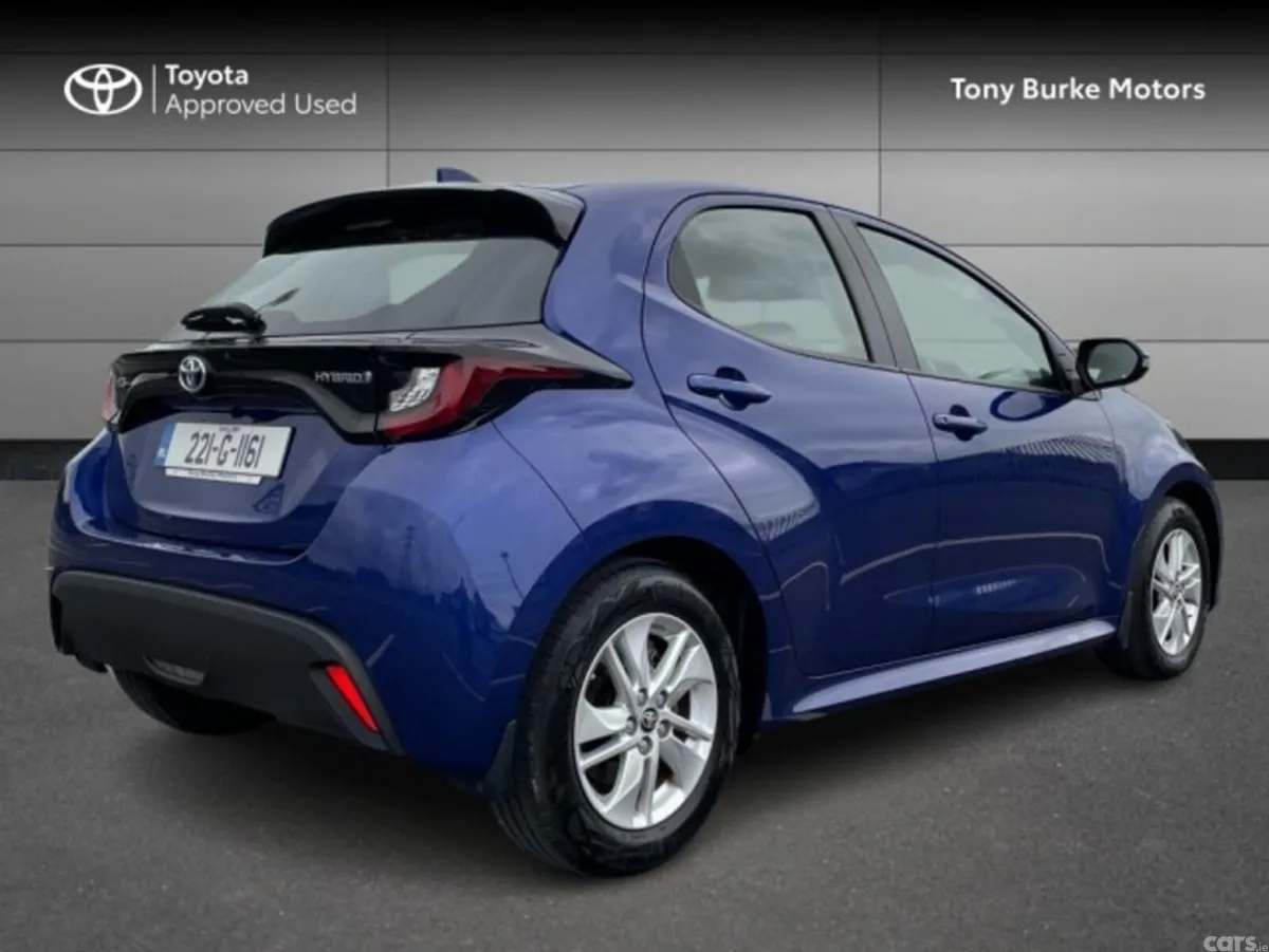 Toyota Yaris Hatchback, Petrol Hybrid, 2022, Blue