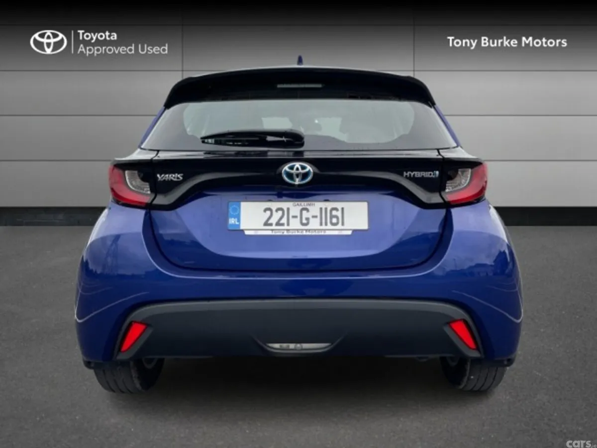 Toyota Yaris Hatchback, Petrol Hybrid, 2022, Blue