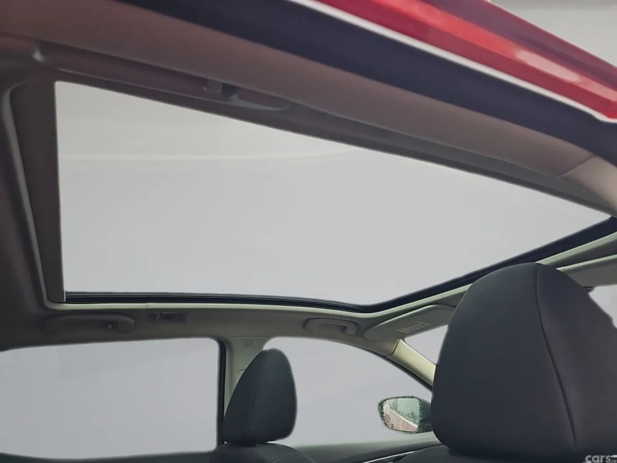 Nissan Qashqai SUV, Diesel, 2018, Red