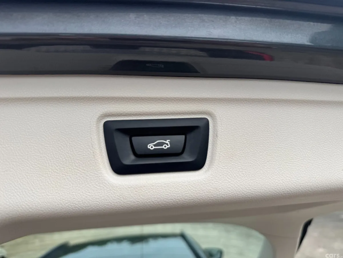 BMW 3-Series Estate, Petrol Plug-in Hybrid, 2021, Grey